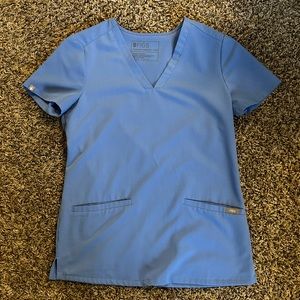 FIGS Casma Three-Pocket Scrub Top XXS Ceil Blue